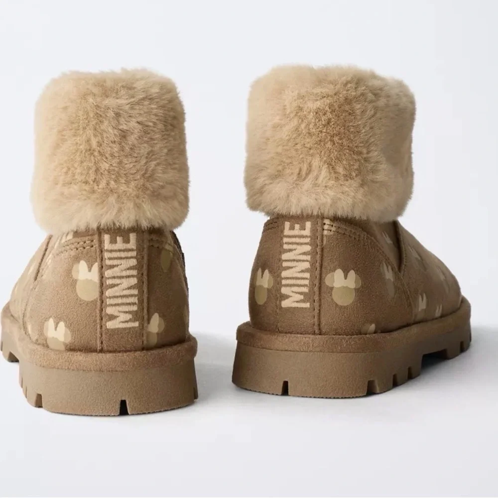 Zara‎ Disney Minnie Mouse Toddler Girls Faux Fur Boots Sz 9.5 NWT